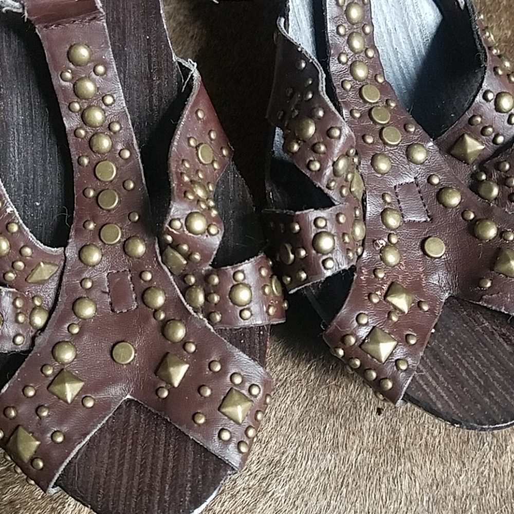 Wanted | Ladies heels - Picture 5 of 5
